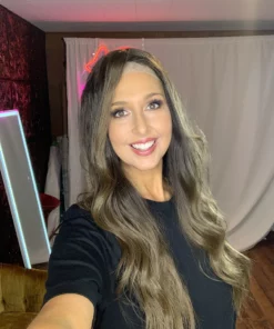 Alternative view of Selena