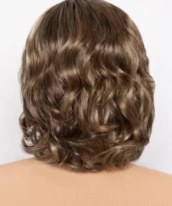 Alternative view of Lola