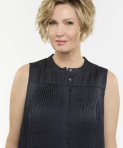 Alternative view of Naomi