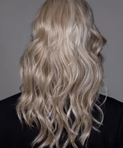 Alternative view of Elle