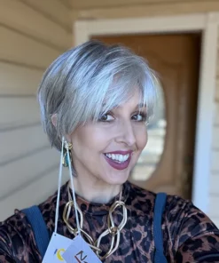 Alternative view of Brett in Silver Stone